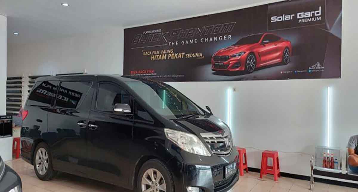 Rahasia Kabin Mobil Tetap Adem dan Mewah! Solar Gard Black Phantom Series Jadi Pilihan Favorit di Bandung
